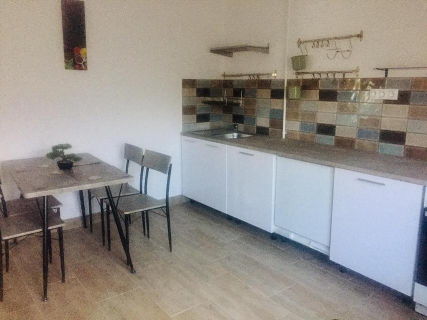 בלטונללה Lelle-Kert Apartman 02 מראה חיצוני תמונה